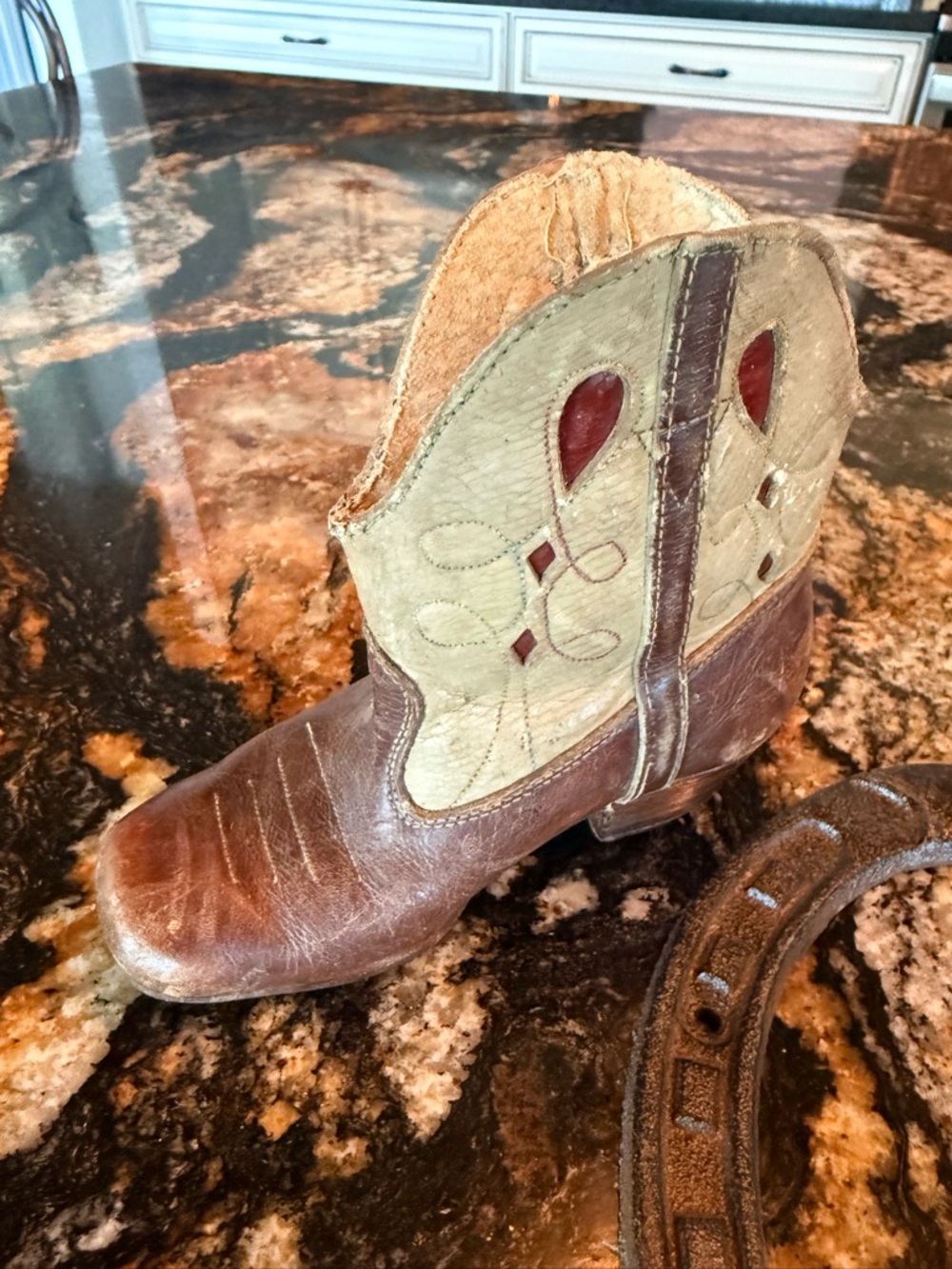 Vintage Real Mini Cowboy Boot/Brown & Cream w/Vtg Horse Shoe Western Texas - Picture 3 of 6